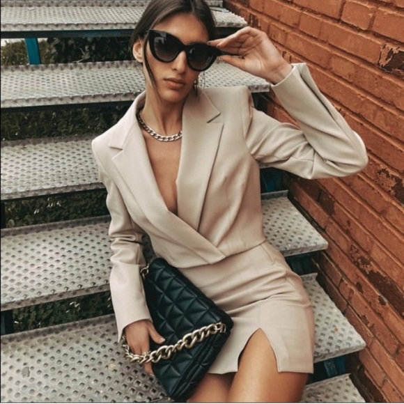ZARA Crop Blazer Sand - Picture 3 of 9